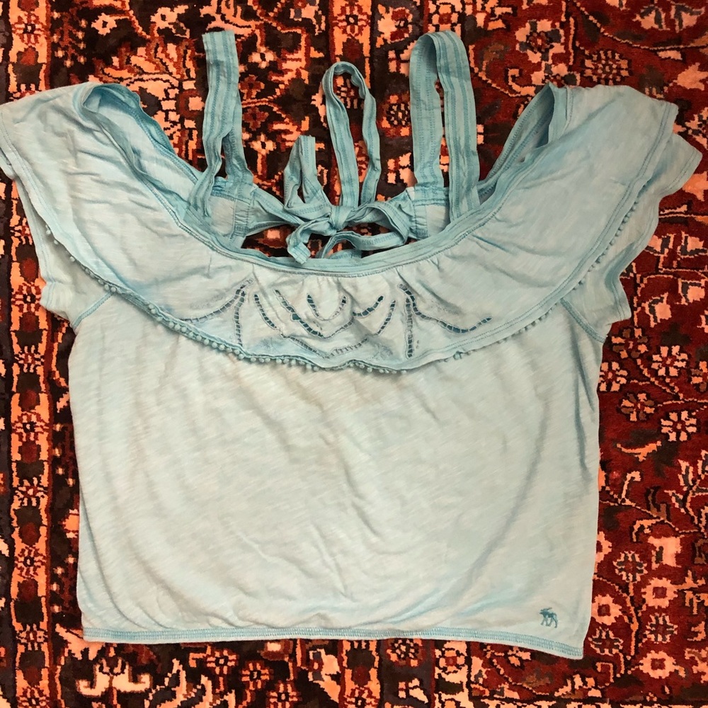 ocean blue abercrombie off shoulder crop top